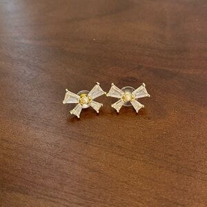 Kendra Scott Bow Earrings with Pearl